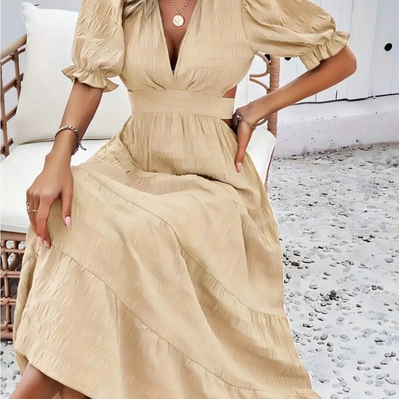 Beige Peplum Tied Backless Cutout Maxi Summer Dress Size Small NWT - Picture 5 of 6